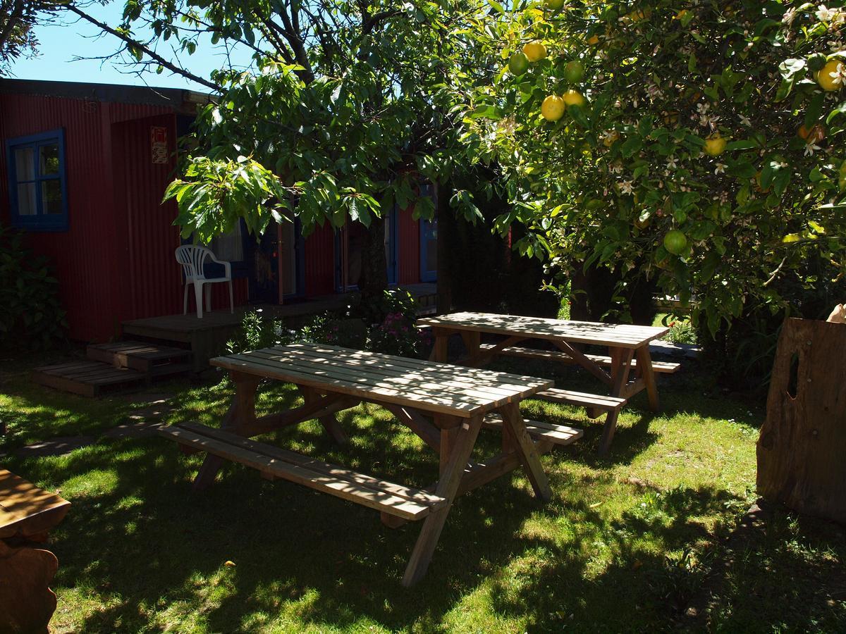 Annies Nirvana Lodge Backpackers Takaka Εξωτερικό φωτογραφία